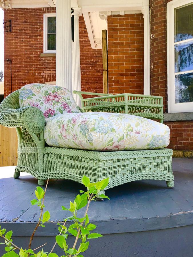 1000 Islands Bed And Breakfast-The Bulloch House 가나노크 외부 사진